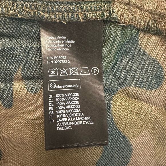 Divided By H&M Camo Collared Long Sleeve Green Button Front Shirt Dress Size 6 - Picture 3 of 4